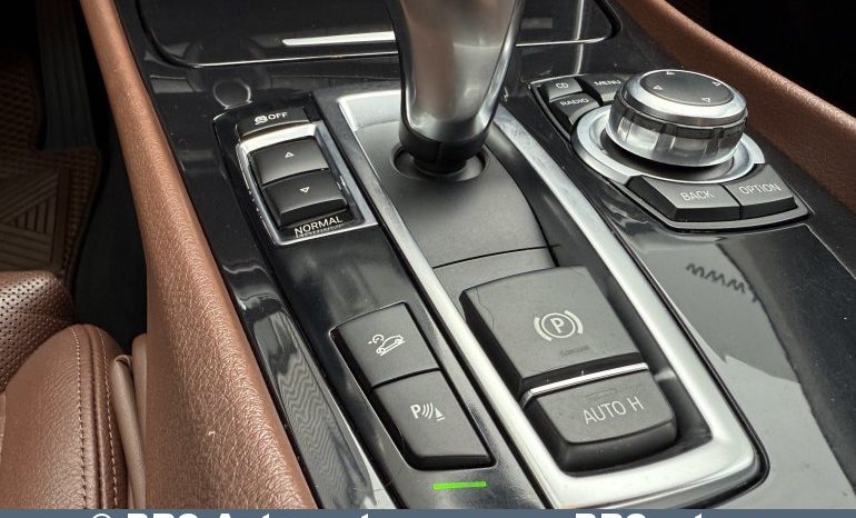 BMW 530 Gran Turismo d xDrive Automatas 2011 full