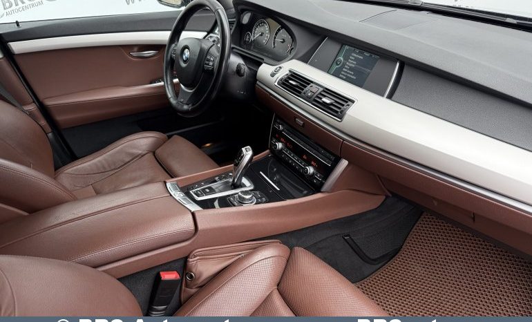 BMW 530 Gran Turismo d xDrive Automatas 2011 full