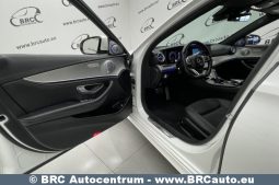 Mercedes-Benz E 220 d T AMG Line Automatas 2017 full
