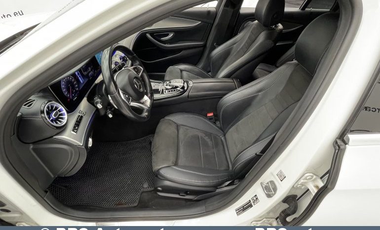 Mercedes-Benz E 220 d T AMG Line Automatas 2017 full