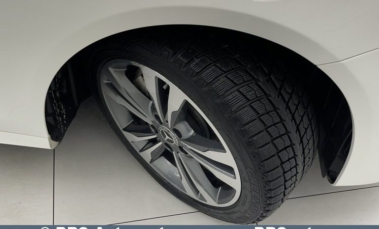 Mercedes-Benz E 220 d T AMG Line Automatas 2017 full