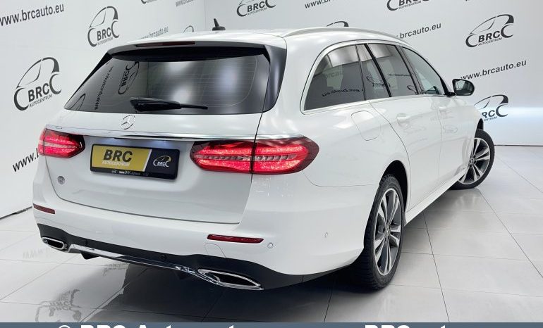 Mercedes-Benz E 220 d T AMG Line Automatas 2017 full