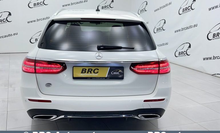 Mercedes-Benz E 220 d T AMG Line Automatas 2017 full
