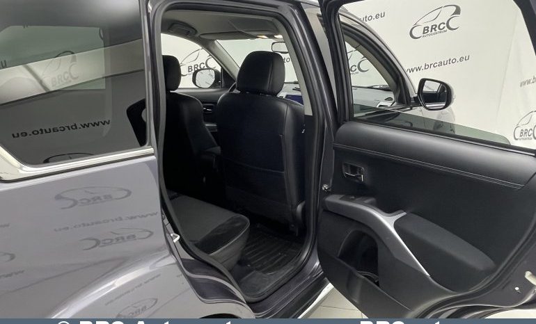 Mitsubishi Outlander 2.2 DI-D 4WD Automatas 2012 full