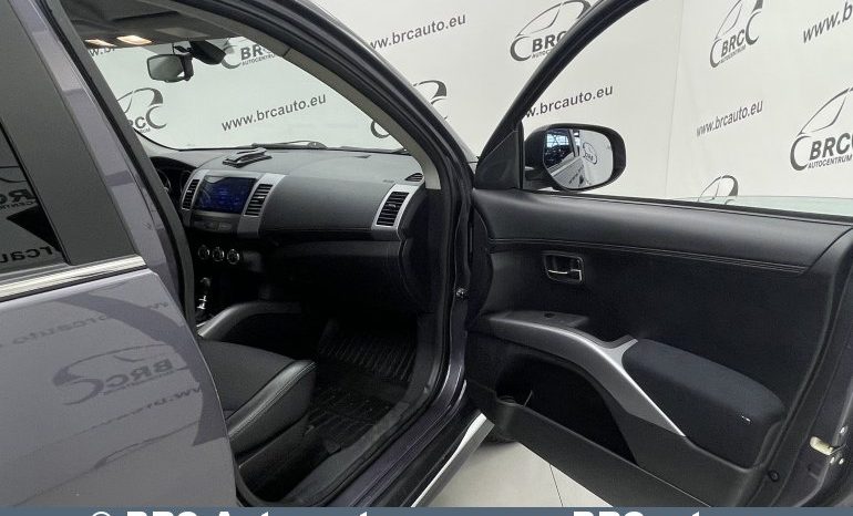Mitsubishi Outlander 2.2 DI-D 4WD Automatas 2012 full