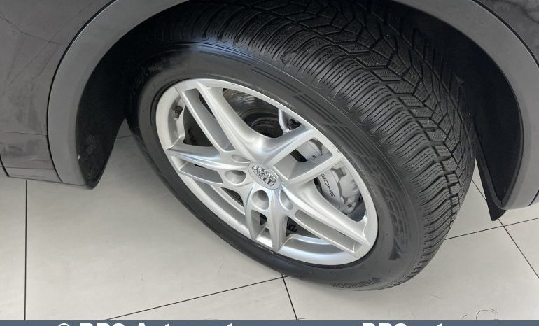 Porsche Cayenne 4.8S Automatas 2010 full