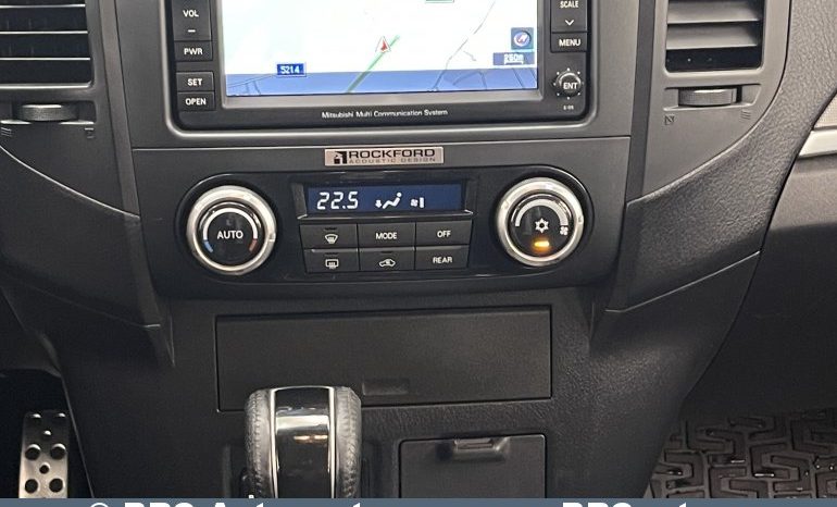 Mitsubishi Pajero 3.2 DI-D Automatas 2011 full