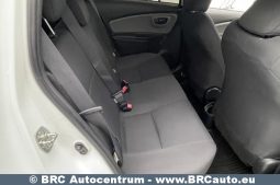 Toyota Yaris 1.4 D-4D 2015 full
