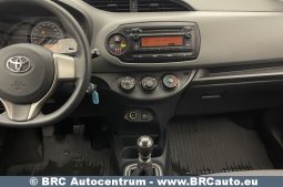 Toyota Yaris 1.4 D-4D 2015 full