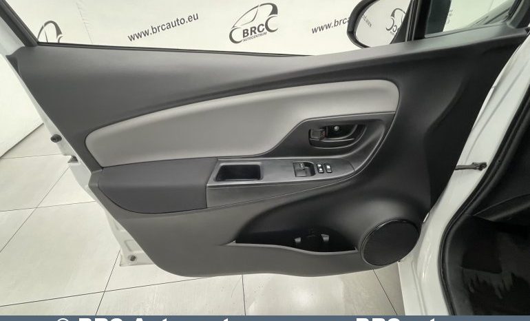 Toyota Yaris 1.4 D-4D 2015 full