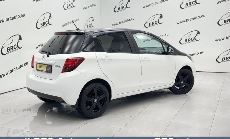 Toyota Yaris 1.4 D-4D 2015 full