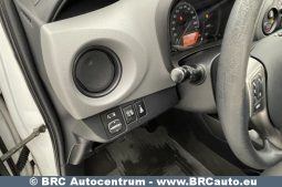 Toyota Yaris 1.4 D-4D 2015 full