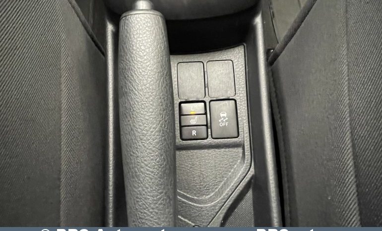 Toyota Yaris 1.4 D-4D 2015 full