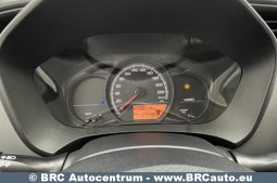 Toyota Yaris 1.4 D-4D 2015 full