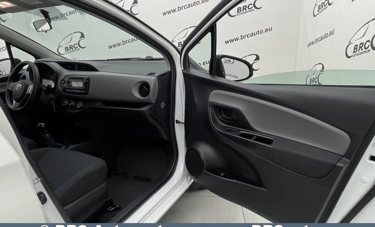 Toyota Yaris 1.4 D-4D 2015 full