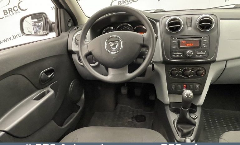 Dacia Sandero  2013 full