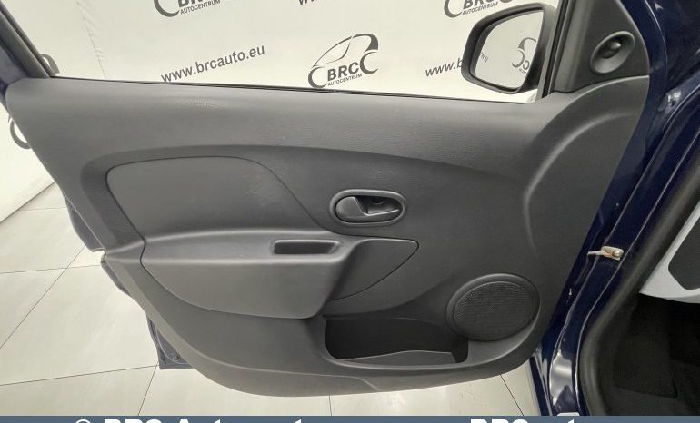 Dacia Sandero  2013 full