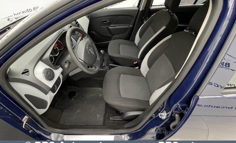 Dacia Sandero  2013 full