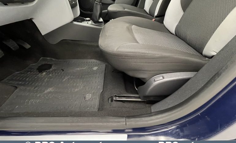 Dacia Sandero  2013 full