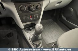 Dacia Sandero  2013 full