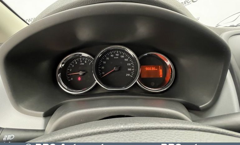 Dacia Sandero  2013 full