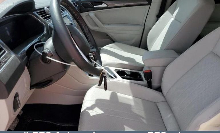 Volkswagen Tiguan 4Motion SE Automatas 2023 full