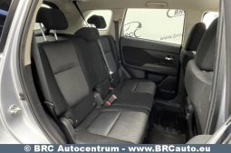 Mitsubishi Outlander 2.0 4WD Automatas 2012 full
