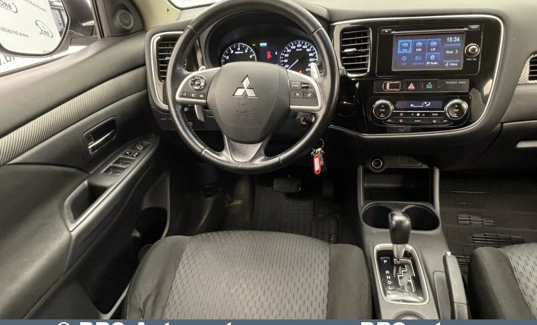 Mitsubishi Outlander 2.0 4WD Automatas 2012 full