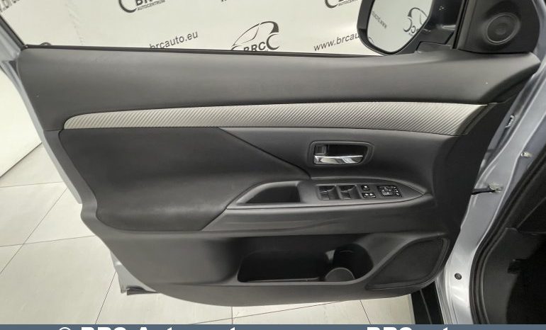 Mitsubishi Outlander 2.0 4WD Automatas 2012 full