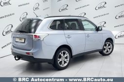 Mitsubishi Outlander 2.0 4WD Automatas 2012 full