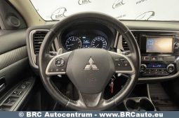 Mitsubishi Outlander 2.0 4WD Automatas 2012 full