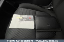 Mitsubishi Outlander 2.0 4WD Automatas 2012 full