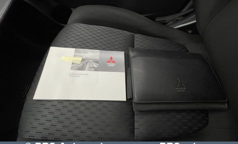 Mitsubishi Outlander 2.0 4WD Automatas 2012 full