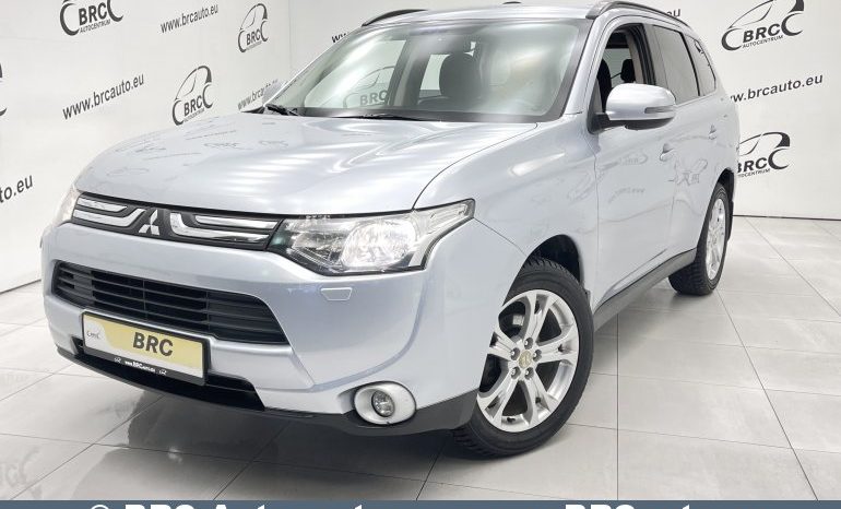 Mitsubishi Outlander 2.0 4WD Automatas 2012 full