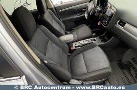 Mitsubishi Outlander 2.0 4WD Automatas 2012