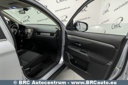 Mitsubishi Outlander 2.0 4WD Automatas 2012 full