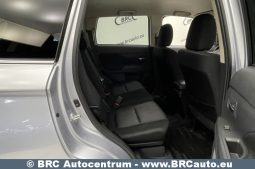 Mitsubishi Outlander 2.0 4WD Automatas 2012 full