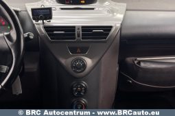 Toyota IQ 1.4 D4D 2009 full