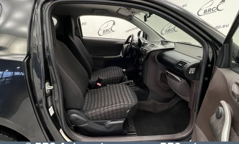Toyota IQ 1.4 D4D 2009 full