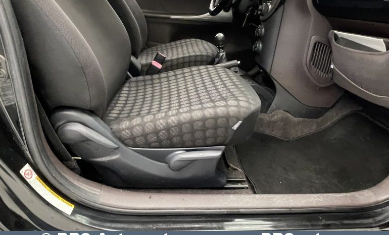 Toyota IQ 1.4 D4D 2009 full