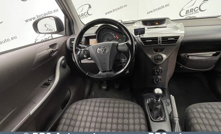 Toyota IQ 1.4 D4D 2009 full