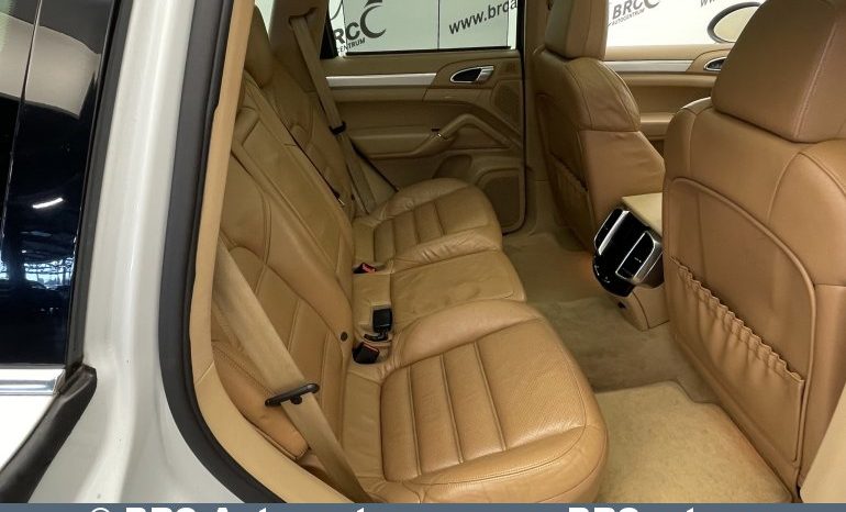 Porsche Cayenne Hybrid Automatas 2012 full