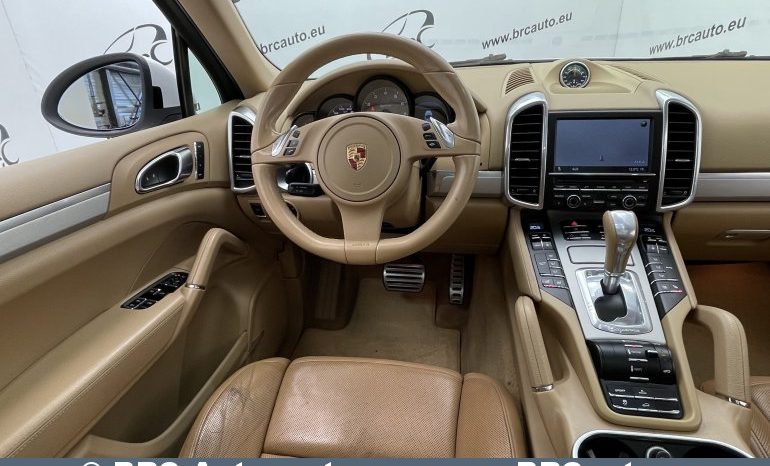 Porsche Cayenne Hybrid Automatas 2012 full