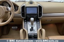 Porsche Cayenne Hybrid Automatas 2012 full