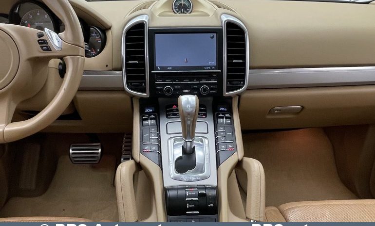 Porsche Cayenne Hybrid Automatas 2012 full