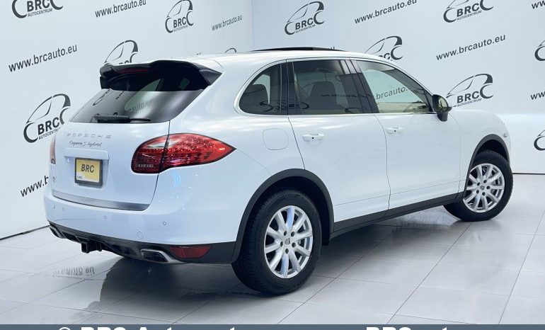 Porsche Cayenne Hybrid Automatas 2012 full