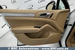 Porsche Cayenne Hybrid Automatas 2012 full