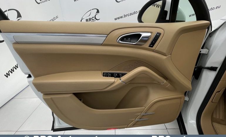 Porsche Cayenne Hybrid Automatas 2012 full