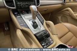 Porsche Cayenne Hybrid Automatas 2012 full