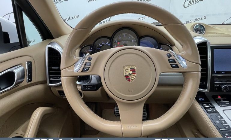 Porsche Cayenne Hybrid Automatas 2012 full